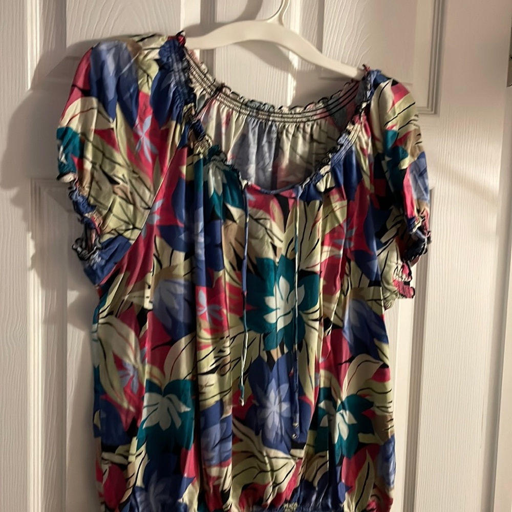 Floral print top